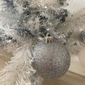 Zilveren kerstballen