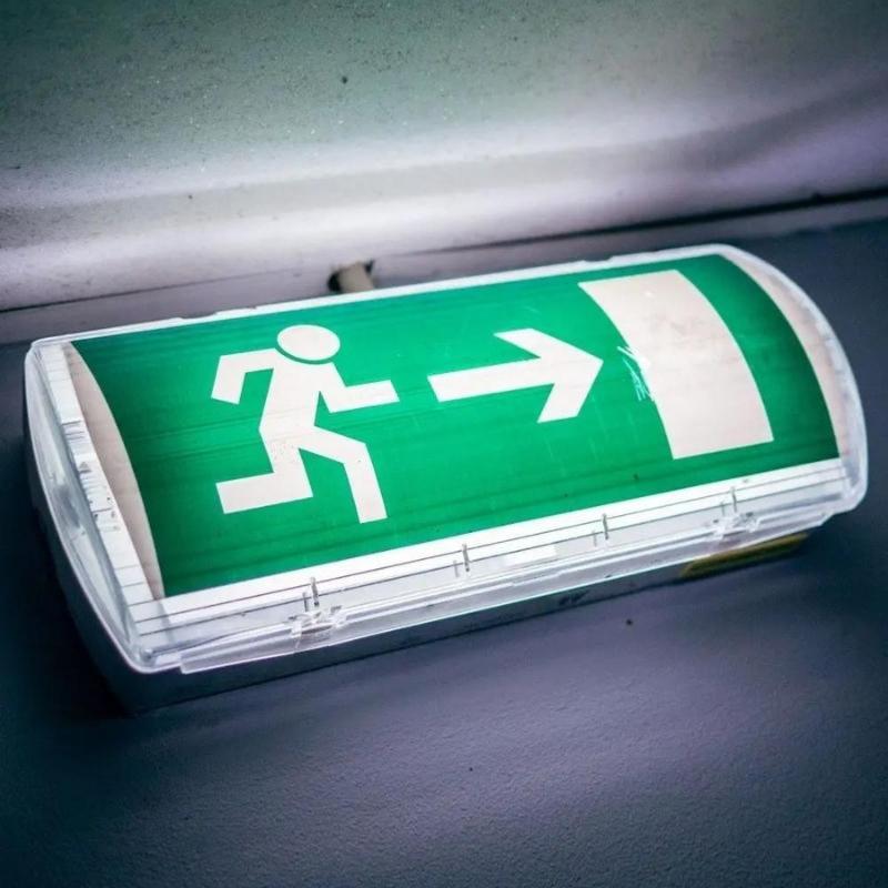 Lampe de Sortie de Secours LED Batterie 3W IP65 - Silumen