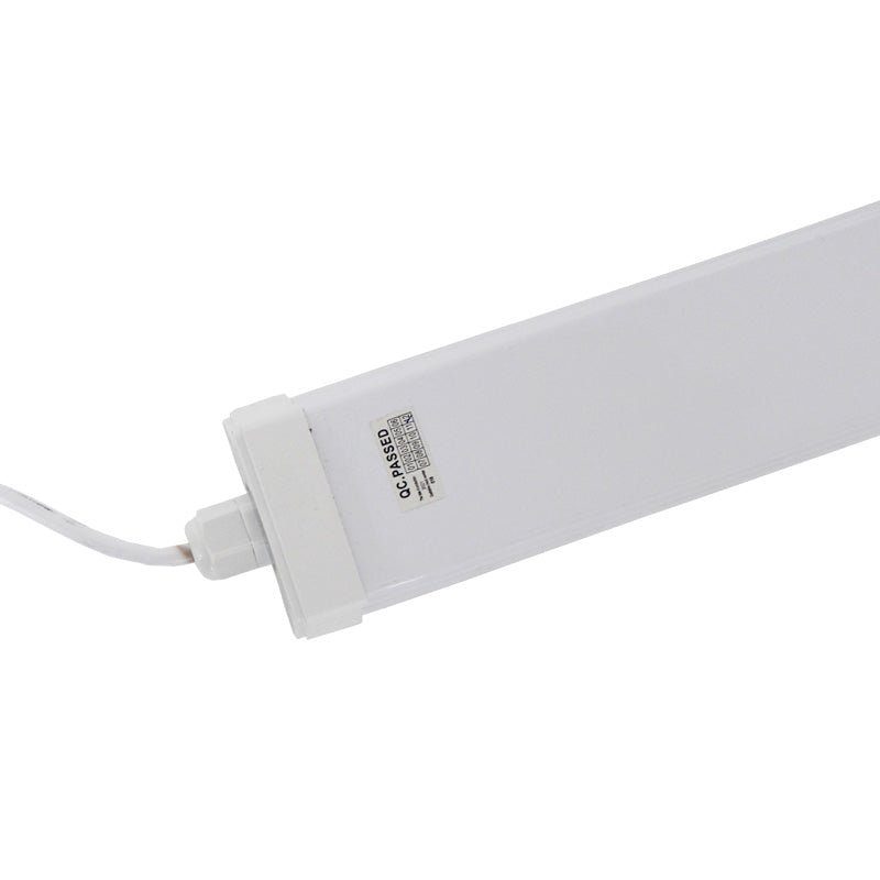 Réglette LED 60cm 18W étanche IP65 - Silumen