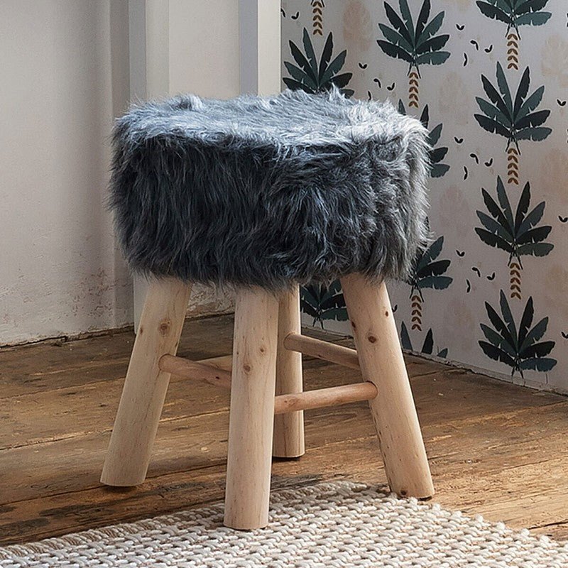 Tabouret Pouf Effet Fourrure Pieds en Pin - Silumen