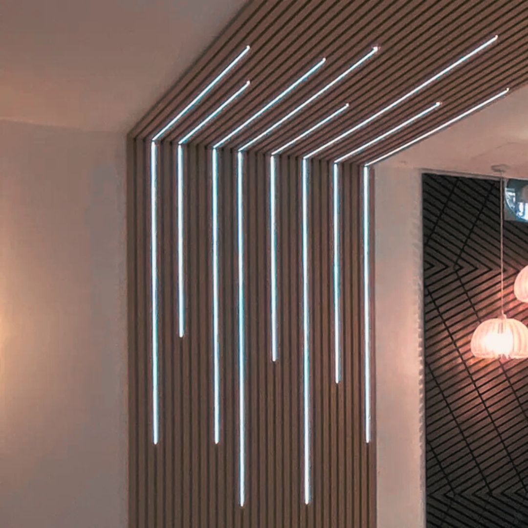 Lot de 6 Panneaux Acoustiques Murauxl- Tasseaux Finition Noyer - Fond Noir - 240x60x2,2cm