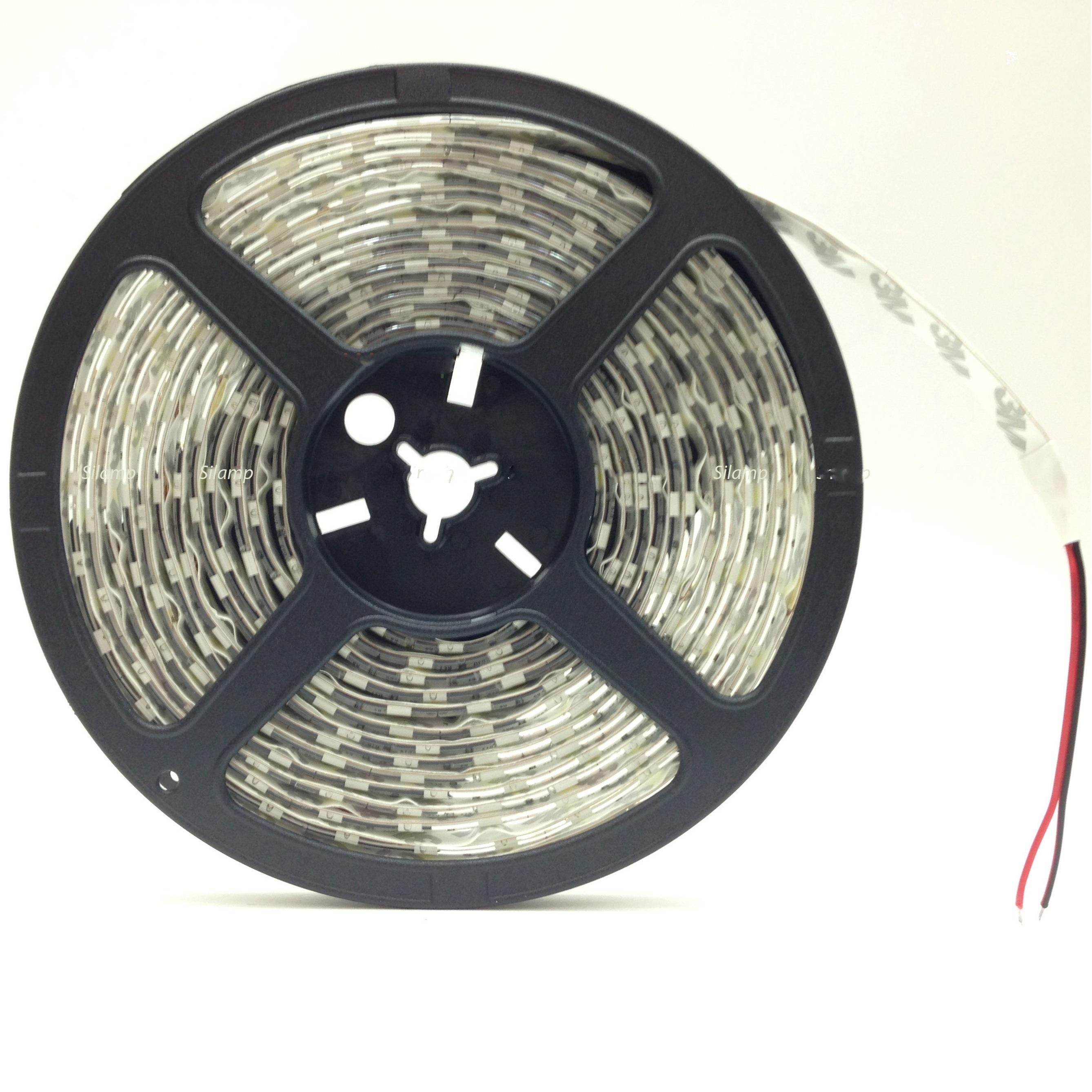 Bandeau LED 12V 5m 5050 60LED/m IP44