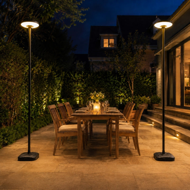 Lampe Solaire Extérieure Noire 15W CCT avec Mât 2,5m + Télécommande - 3000K/4000K/6000K