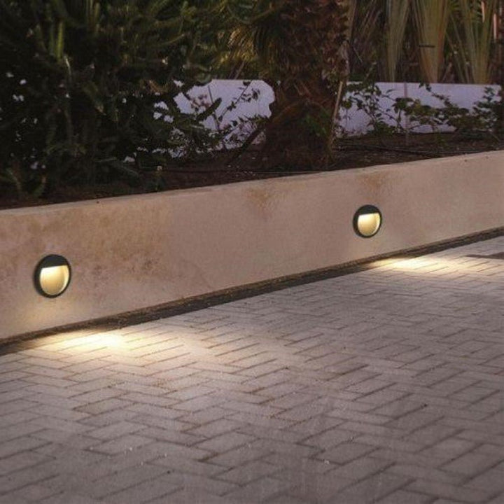 Balise LED Saillie Ronde 2W 220V 55° Gris IP65 pour Escalier