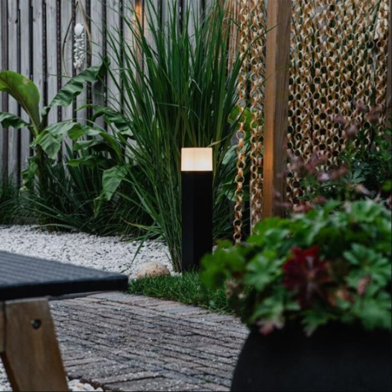 Schwarzer Gartenpoller 50 cm IP44 für E27-Glühbirne