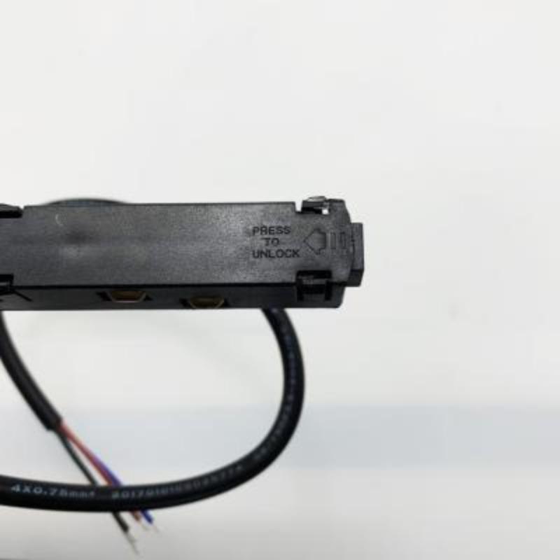 Connecteur Linéaire pour Rail Magnétique 48V 4 fils Noir