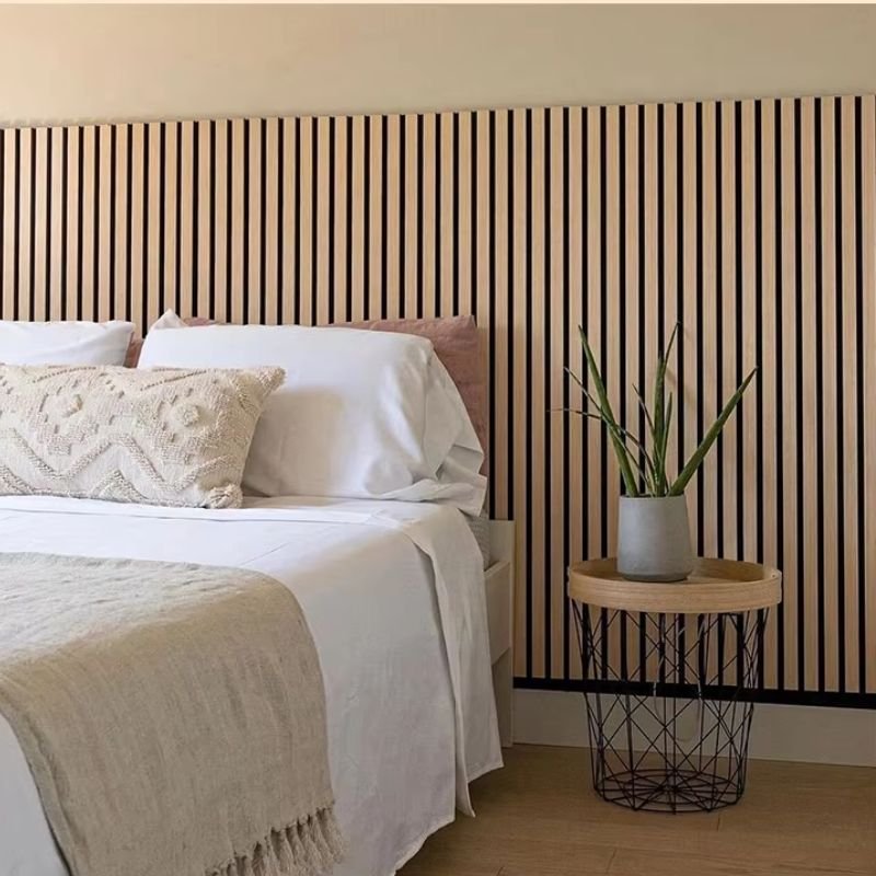 Lot de 8 Panneaux Acoustiques Muraux - Tasseaux Finition Chêne Blanc - Fond Noir - 240x60x2,2cm