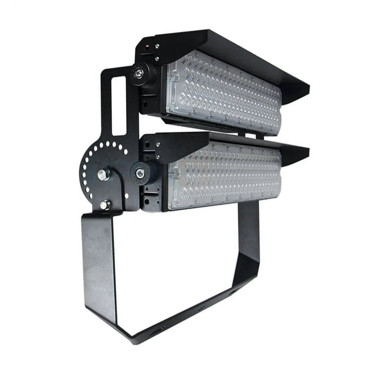 Potente projetor LED industrial 500W 170lm/W IP66 preto ajustável