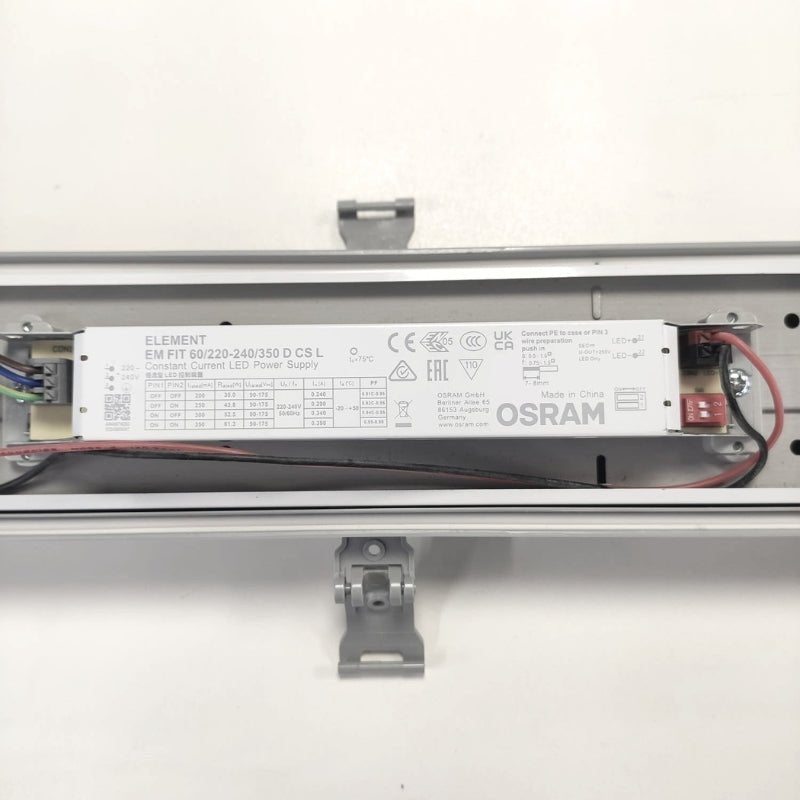 Sarrafo LED impermeável 120cm 36W 125lm/W IP65 com detector integrado