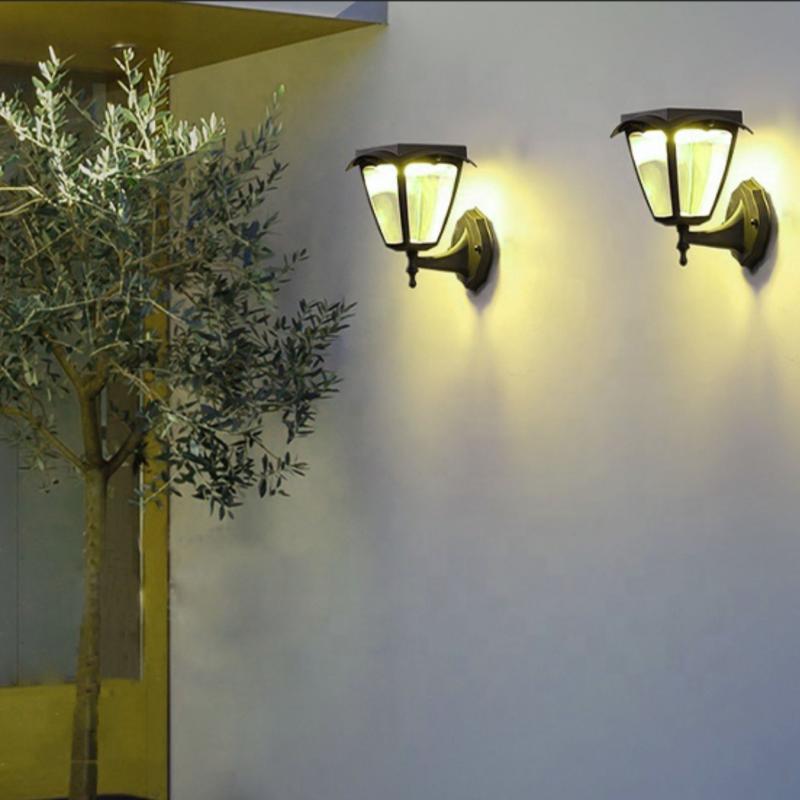 Lanterne Solaire Connectée Murale RGBW IP54 - Silumen