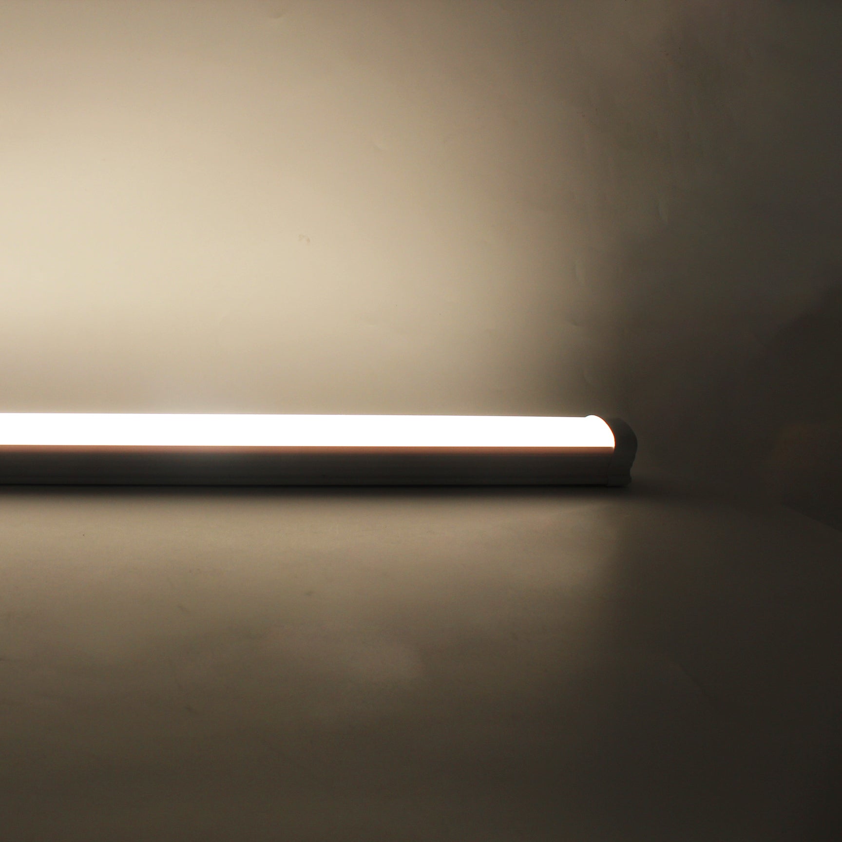 Réglette LED étanche 120cm 36W IP65 - Silumen
