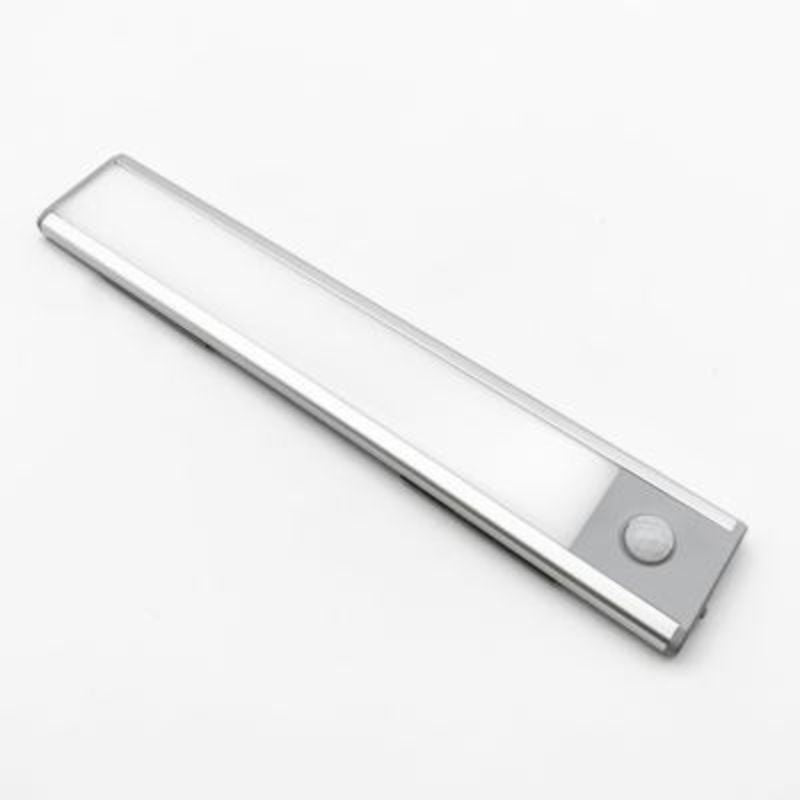 Réglette LED Rechargeable USB 24cm IP40 avec Détecteur de mouvement - Silumen
