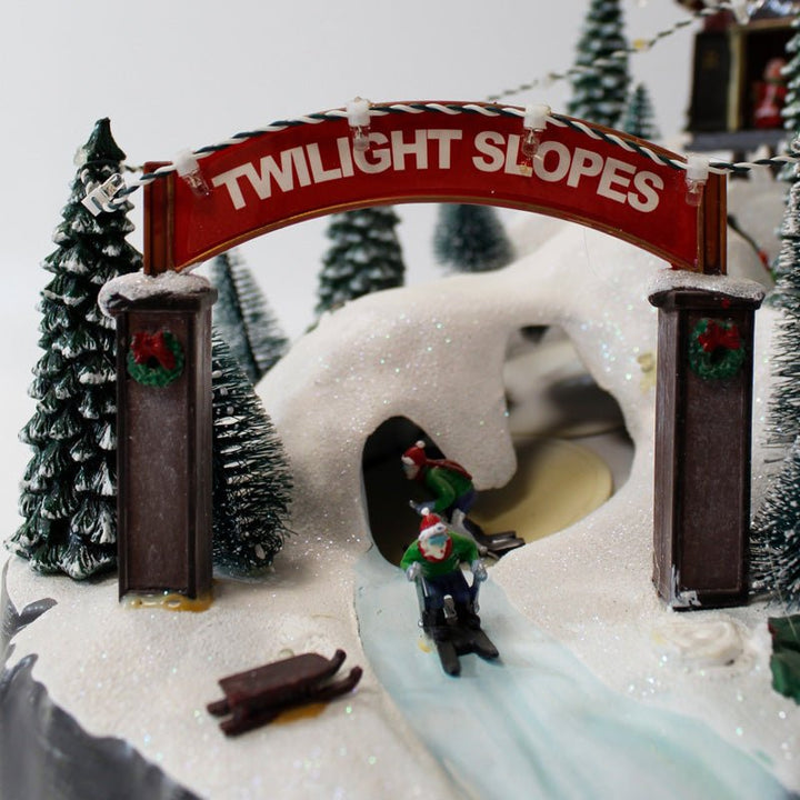 Village de Noël Lumineux et Musical avec Piste de Ski - Silumen